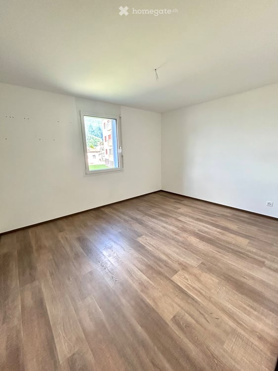 Subentrante per appartamento 3.5 a Giubiasco nel verde 3