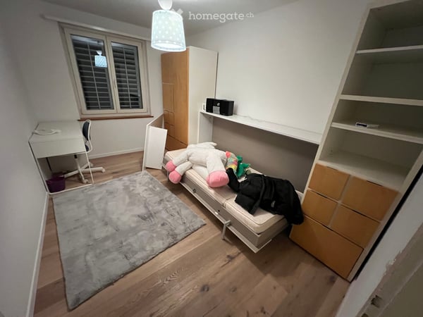4-Zimmer-Wohnung per 1. August in Wettingen 5