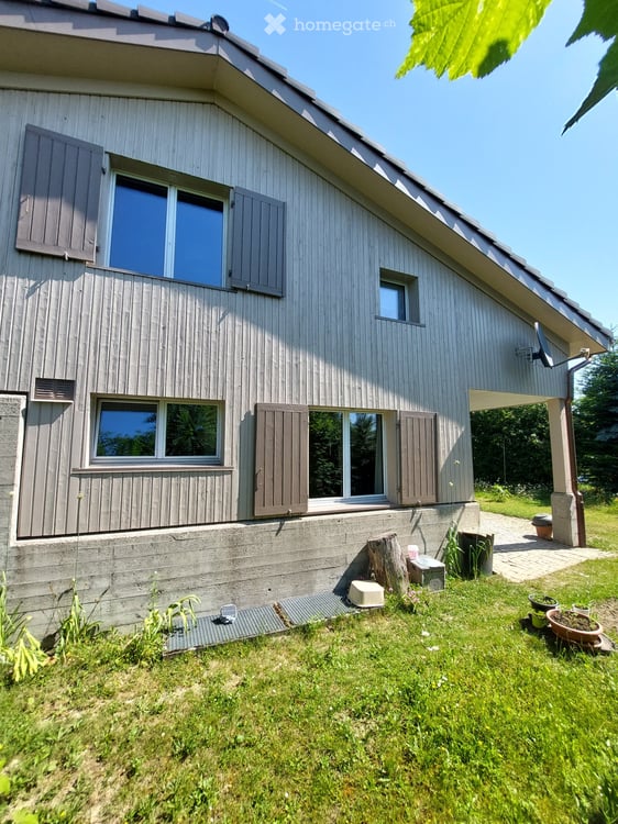 Freistehendes Einfamilienhaus mit Garage 4