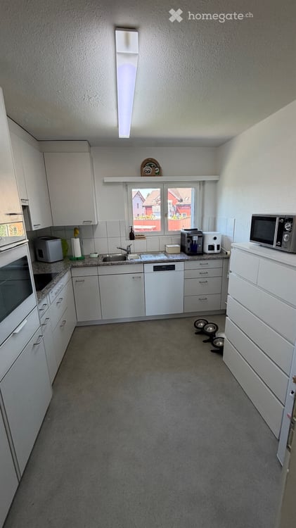 Zentrale 3.5 Zimmer Wohnung mit Säntisblick 2