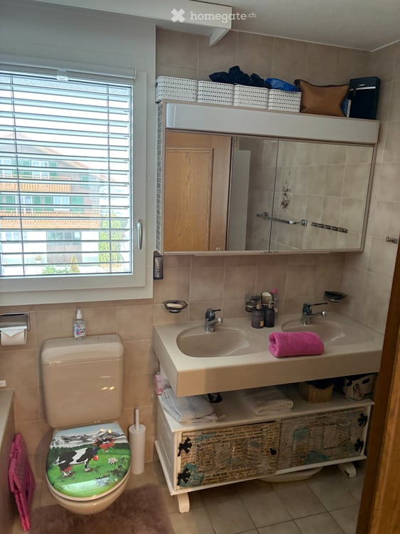 Helle 3.5 Zi Wohnung mit 3 Balkonen in Emmetten 4