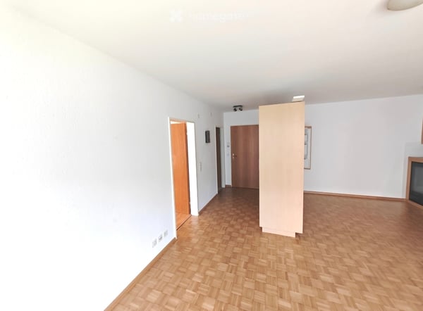 Gepflegte 3-Zimmer-Wohnung mit Balkon & Einstellhallenplatz 3