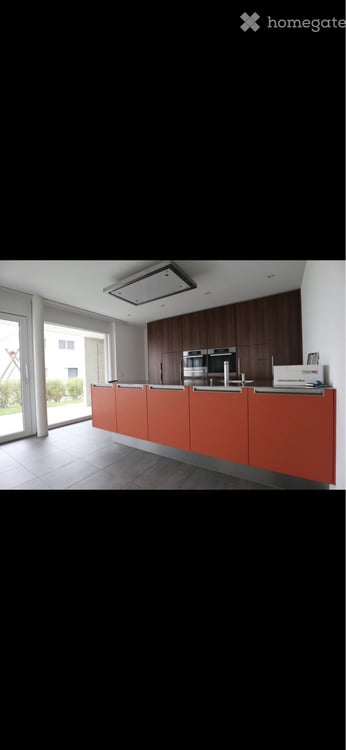 ** NACHMIETER GESUCHT 1. AUGUST** 3