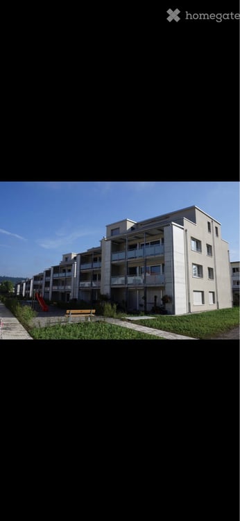 ** NACHMIETER GESUCHT 1. AUGUST** 4
