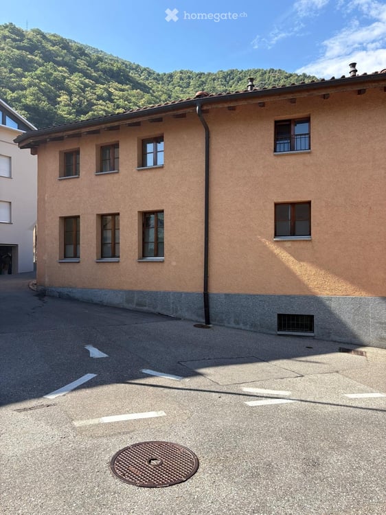 Casa contigua Vira Mezzovico 1