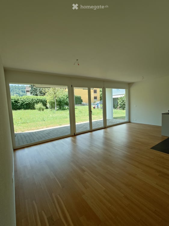 Helle 2.5 Zimmerwohnung sucht Nachmieter 3