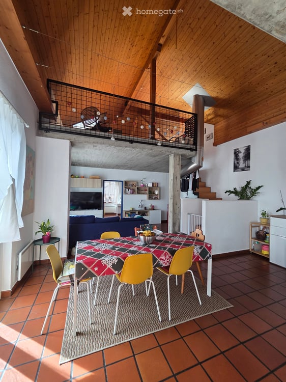 Ampio 5.5 locali duplex con garage incluso a Lodrino 1