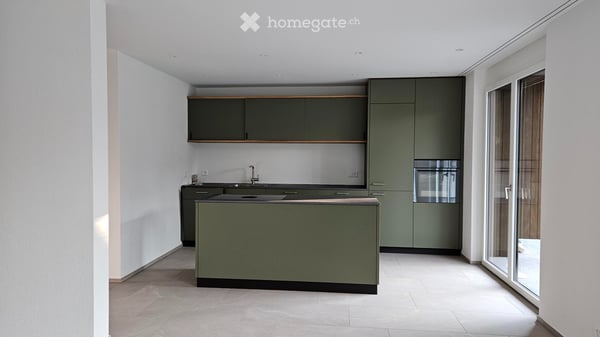 5.5 Zimmer Maisonettewohnung im DEFH mit Balkon und Garten 1