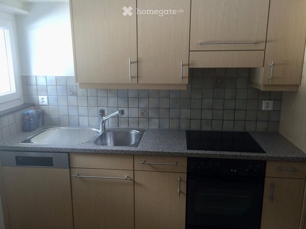 3 1/2 Zimmer Wohnung an guter Lage zu vermieten 3