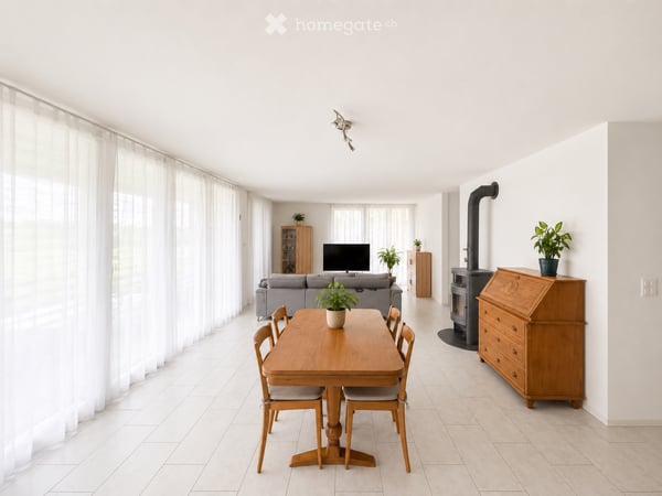 Grosszüge 4.5-Zimmerwohnung 2