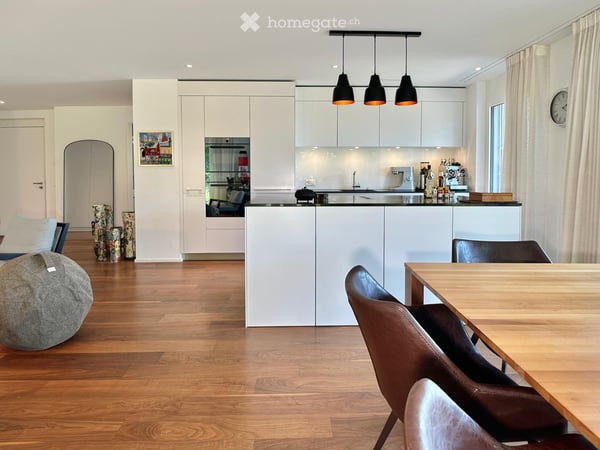 Befristet, möbliert: Moderne 3.5-Zi.-Wohnung mit Seesicht 2