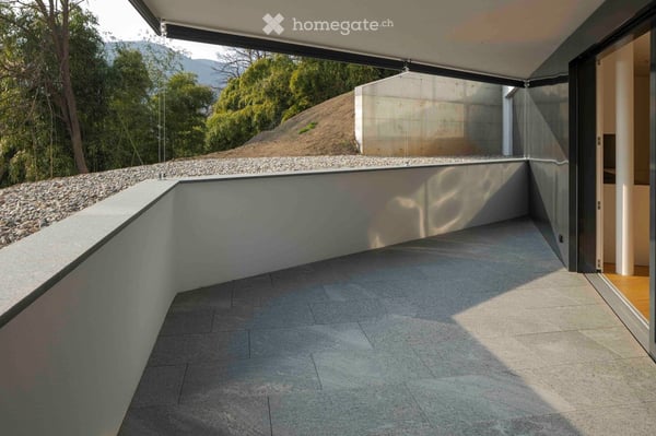 SUBINGRESSO: Splendido e moderno 2.5 / 3 locali con vista 3