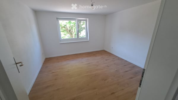 Neu renovierte Wohnung auf dem Land mit grosszügigem Balkon 8