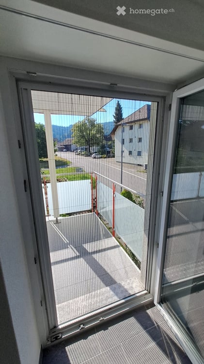 Neu renovierte Wohnung auf dem Land mit grosszügigem Balkon 13