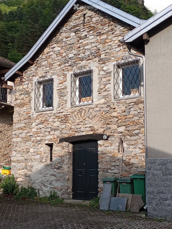 Vendo a rate casa con grottino 4