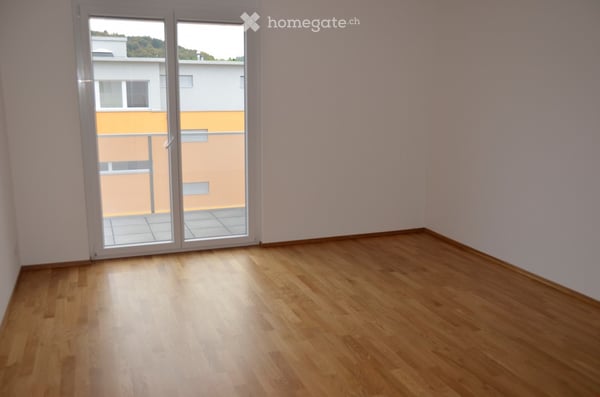 Helle grosse 2.5-Zimmer-Attika-Wohnung im Eigentumsstandard 2