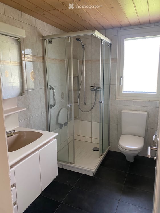 Helle 4-Zimmer Wohnung mit Balkon in Wimmis 5