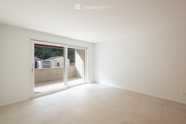 Luminoso appartamento 2.5 con balcone a Cadenazzo 2