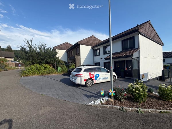 NEU Saniertes EFH mit schönem Garten an ruhiger Lage 2