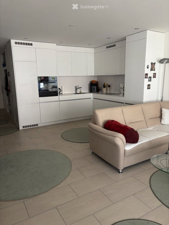ruhige, schöne helle 2.5 Wohnung zu vermieten ab 01.10.2026 2