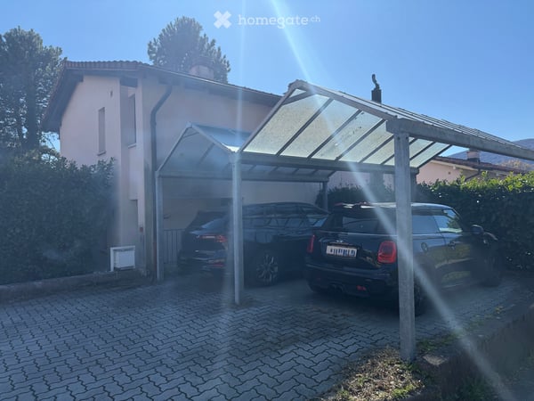 Villa indipendente con ampio terreno  Cureglia 4