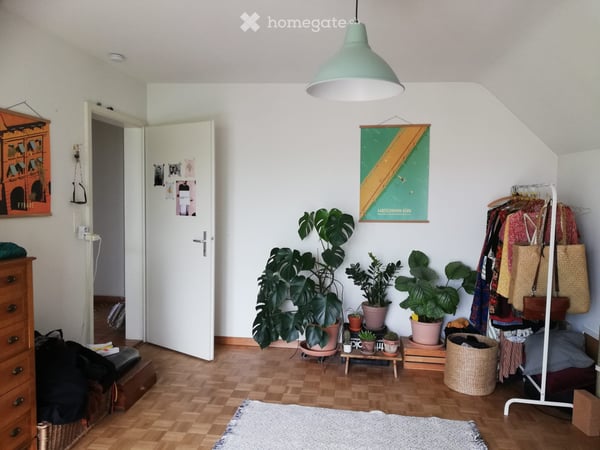Schöne, ruhige 2.5 Zimmer-Dachwohnung mit Ausblick 4
