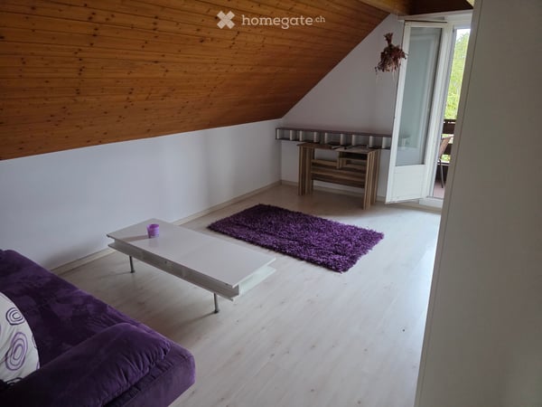 Möbliertes Zimmer mit Balkon und schöner Aussicht 5
