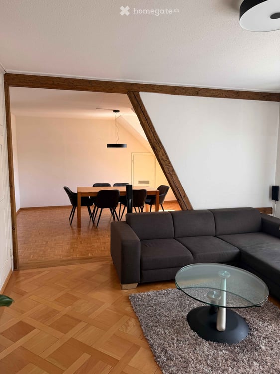 Helle 4.5-Zimmer-Altbauwohnung am See 2