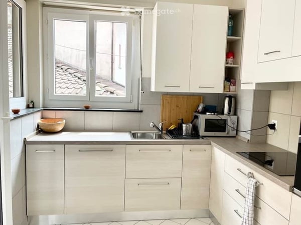Appartamento rinnovato in centro a Brissago 4