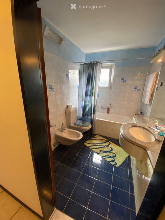 Vendesi villetta di 6.5 locali con giardino 3/4 posteggi 4