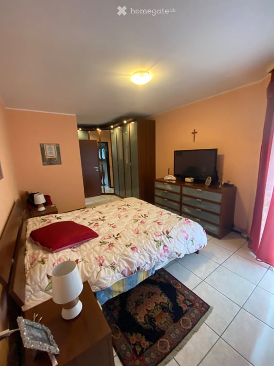 Vendesi villetta di 6.5 locali con giardino 3/4 posteggi 3
