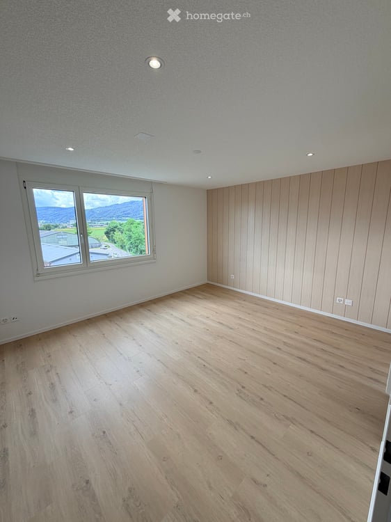 3.5-Zimmer-Wohnung, frisch saniert, mit Cheminée 10