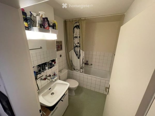 wir suchen NACHMIETER für 2.5 Zi Wohnung in Widen 4