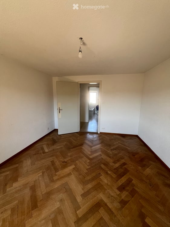 3 Zimmerwohnung bis 31/08/2926 Pauschal 990chf 5