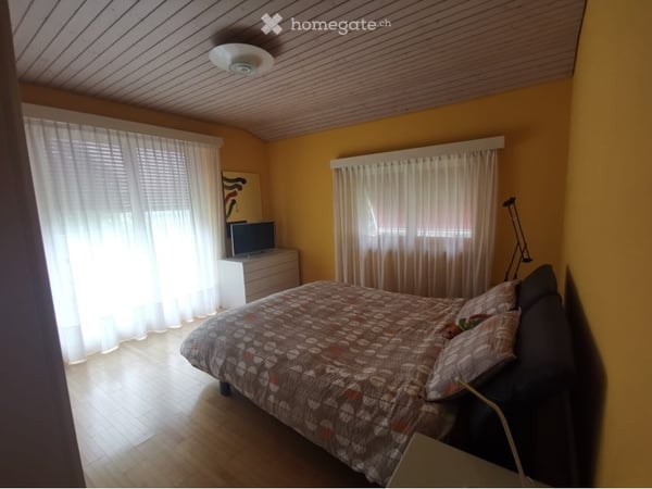 Appartamento in casa bifamiliare a Biasca con vista 4