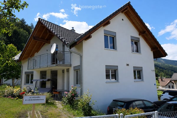 6.5-Zi.-Einfamilienhaus mit Garten und Bergsicht 1
