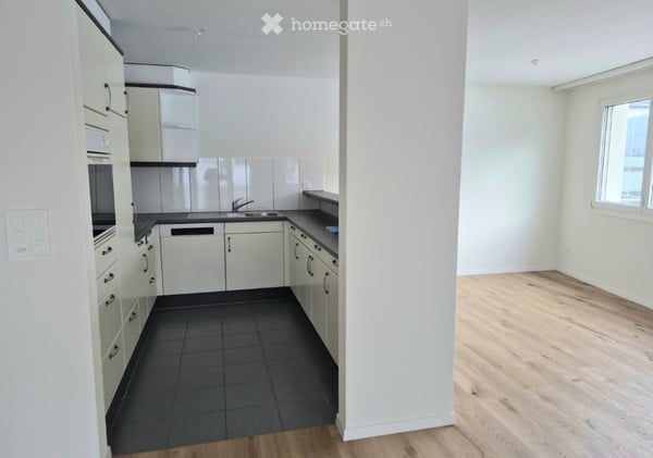 Frisch renovierte 3.5-Zimmerwohnung in Adligenswil LU 5