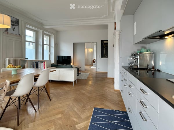 Befristet, möbliert: Grosszügige 4.5-Zimmer-Altbauwohnung 3