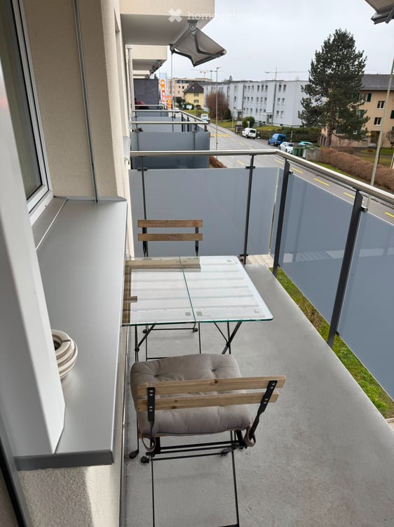 2,5 Zimmerwohnung 60m2 möbliert. Ab sofort 1.7 6