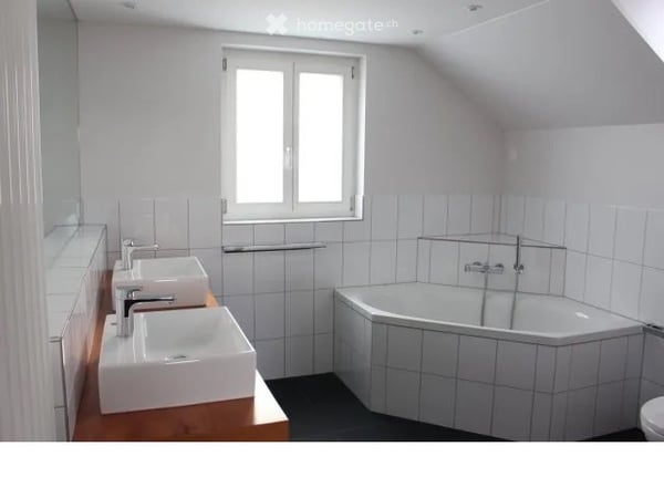 7-Zimmer-Einfamilienhaus mit viel Umschwung in Andelfingen 5