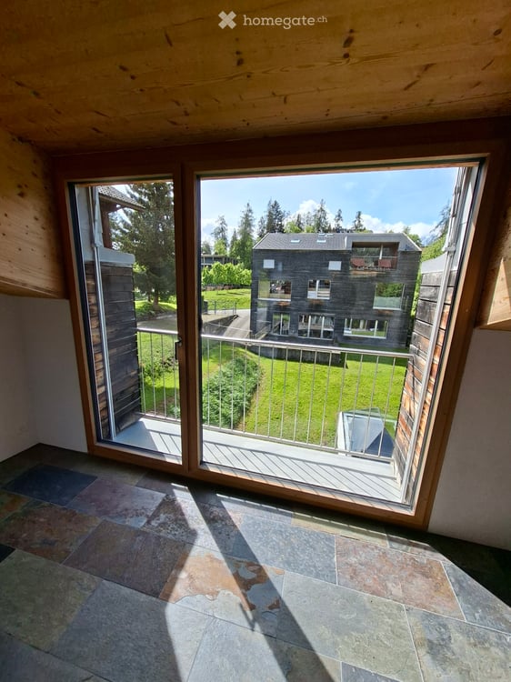4.5 Zimmerwohnung, an sehr ruhiger Lage in Flims Waldhaus 5