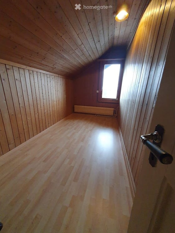 Heimelige 3.5 Zimmer Wohnung mit Balkon in Dorfzentrum 5