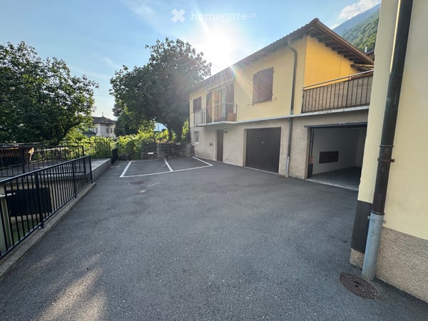 Spazioso appartamento di 4,5 locali con box auto 2