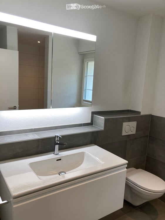 Wohntraum mitten im Dorf, 3.5 Zimmerwohnung im EG