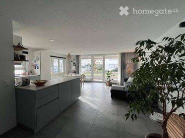 5.5-Zimmer-Wohnung nahe Biel: Balkon, Pool & Spielwiese 2