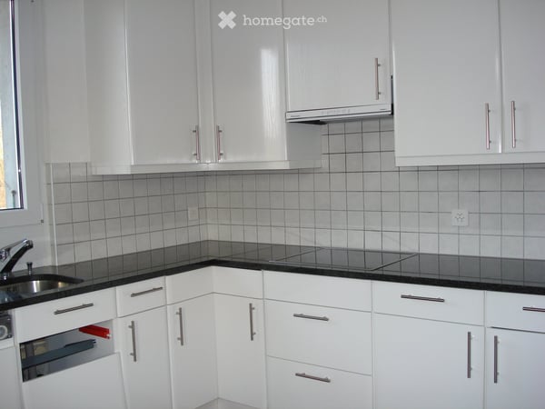 günstige 3.5 Zimmer Wohnung an zentraler Lage in Lyss 5