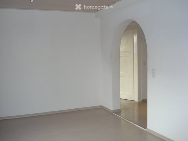 günstige 3.5 Zimmer Wohnung an zentraler Lage in Lyss 2