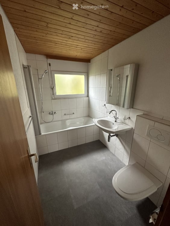 4.5-Z.Wohnung 80m2 Terrasse, Pergola Aussicht in Blumenstein 4
