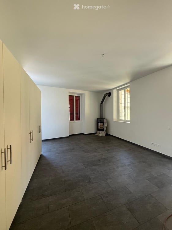 Affittasi appartamento al pian terreno 4