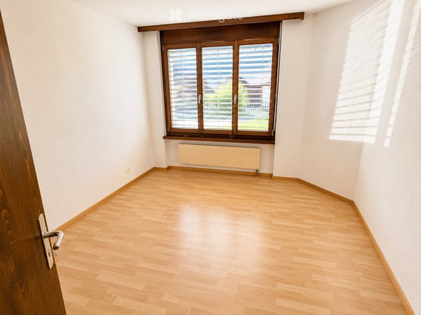 3.5-Zimmer-Wohnung in Trun, CHF 1'300. inkl. NK & Parkplatz 5